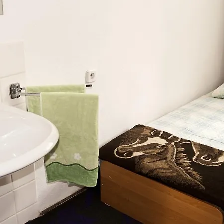 Hostel Dom Wycieczkowy Osir *